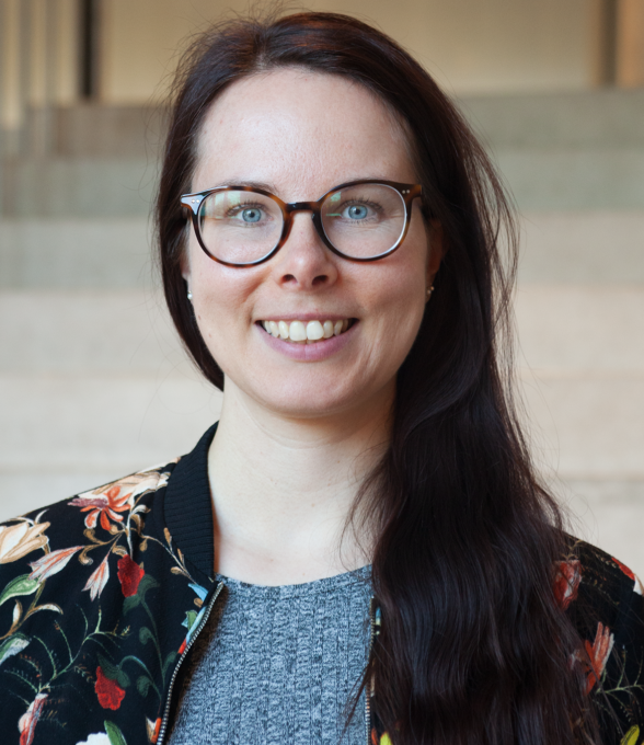 Portrait von Maria-Mercedes Hering, Mitarbeiterin von Netzwerk Recherche